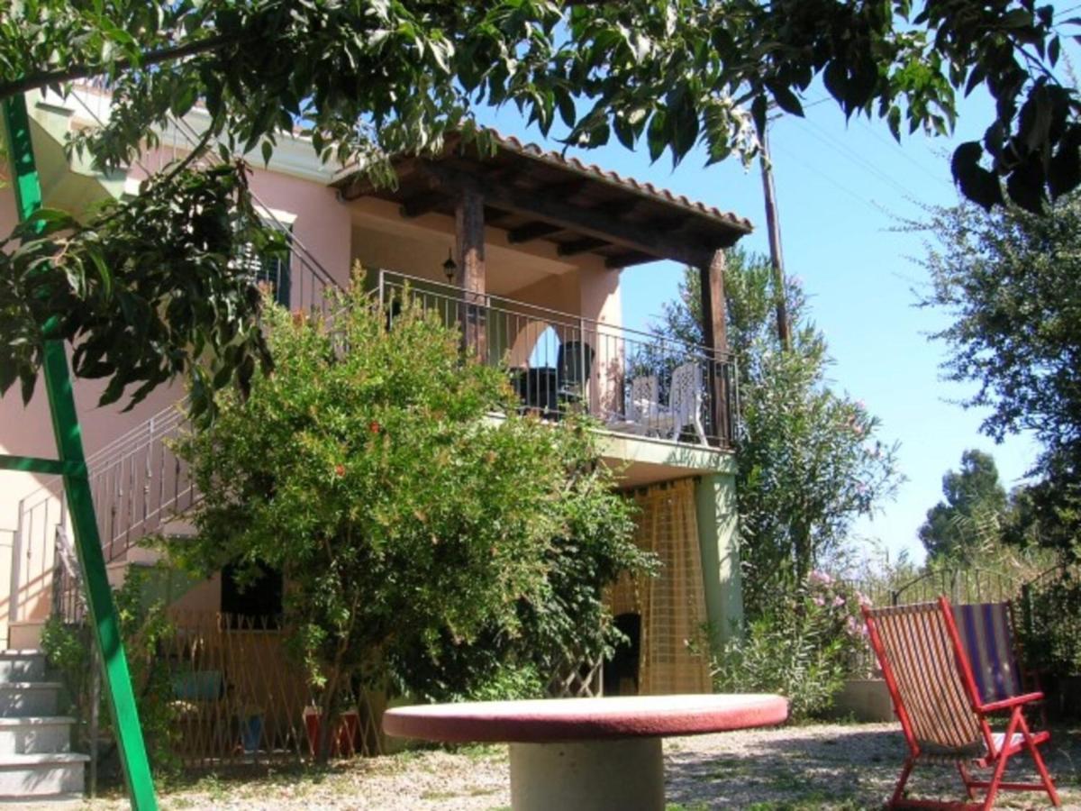 Deiana'S Apartment - Cardedu Beachside Luaran gambar