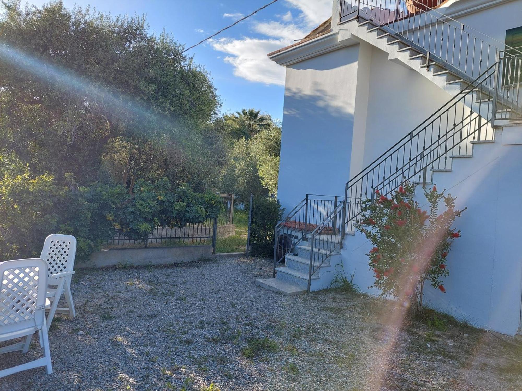 Deiana'S Apartment - Cardedu Beachside Luaran gambar